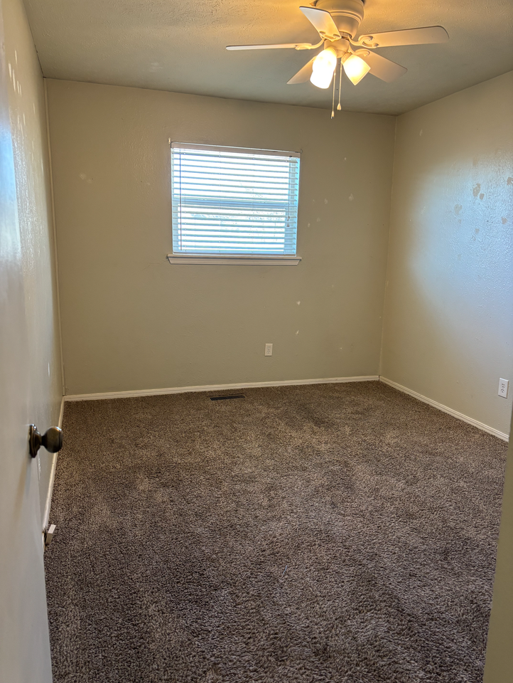 101 101 South Ave - 101 S Ave Duplex - Photo 4 of 24