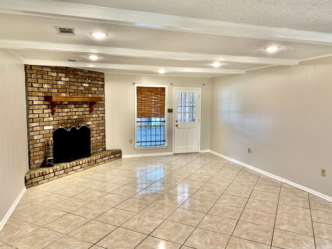 11017 Ericson Ave - Photo 4 of 15