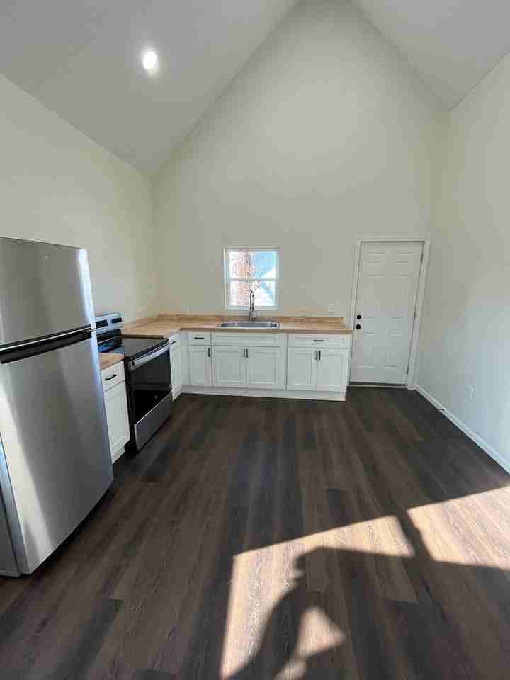 564 Polk St - Photo 3 of 14