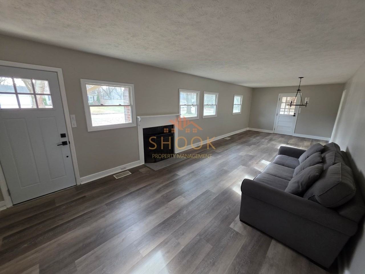 500 Carrolton Blvd - Photo 4 of 21