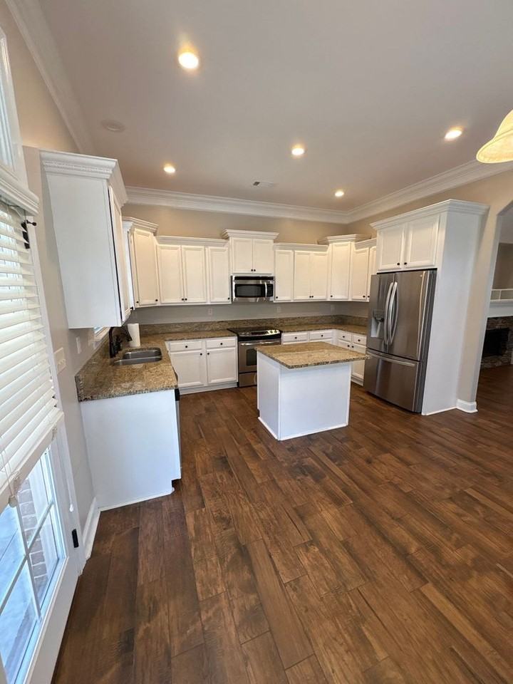 7327 Winterbrook Ln #HW - Photo 6 of 18