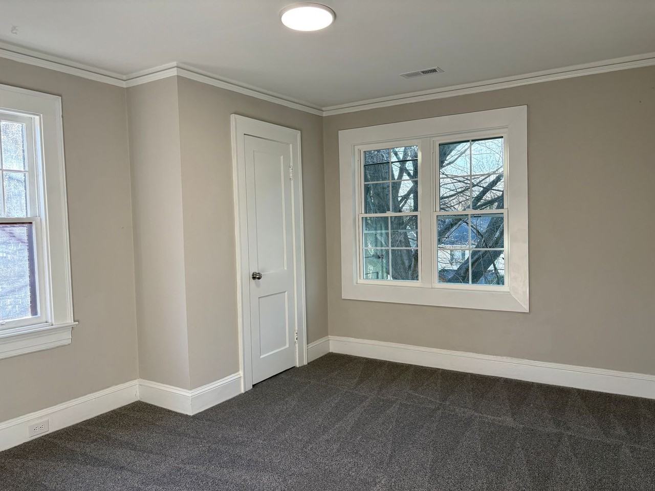 1110 S Main St - Photo 7 of 14