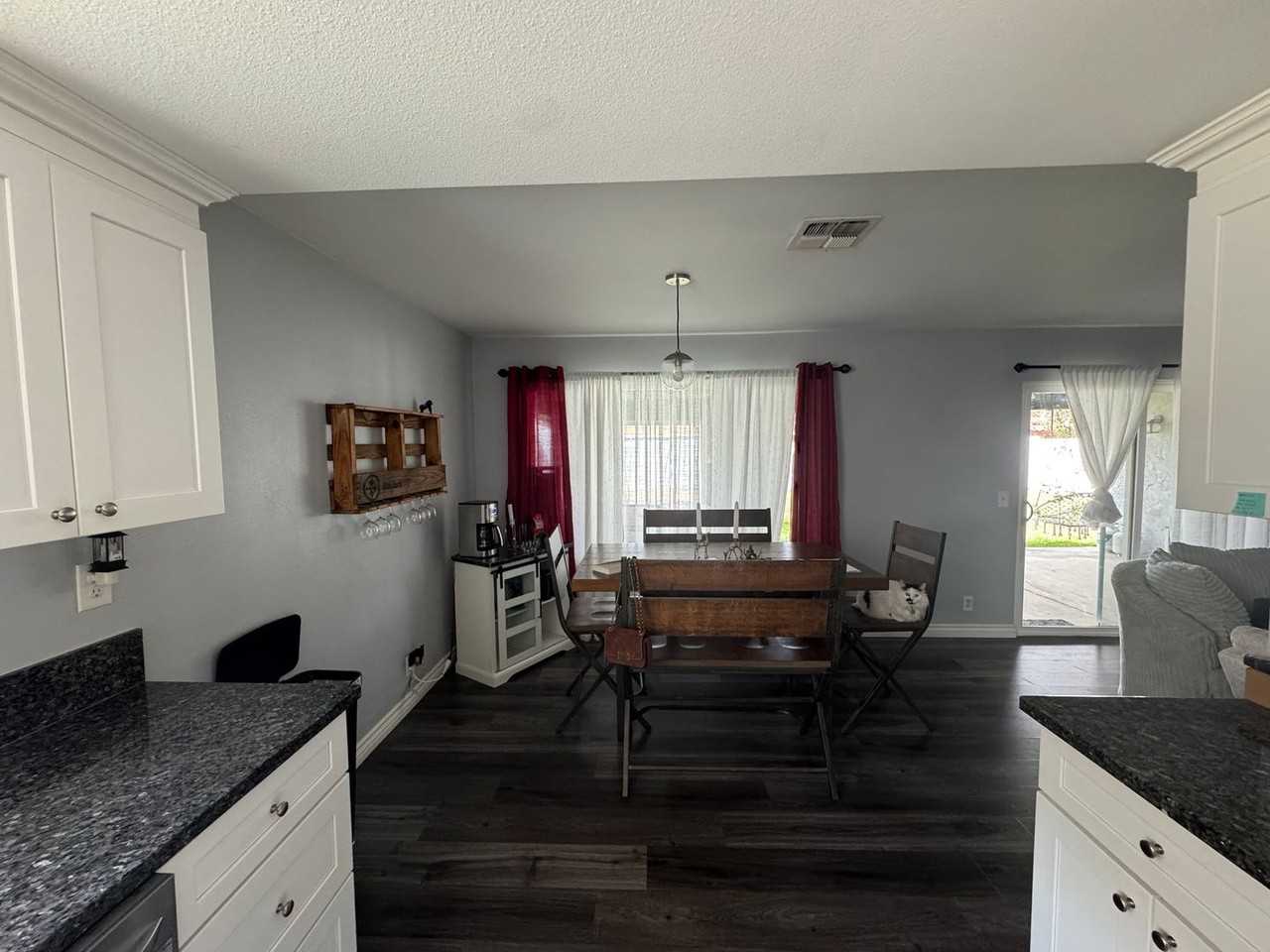 13000 Rolling Ridge Dr - Photo 3 of 7