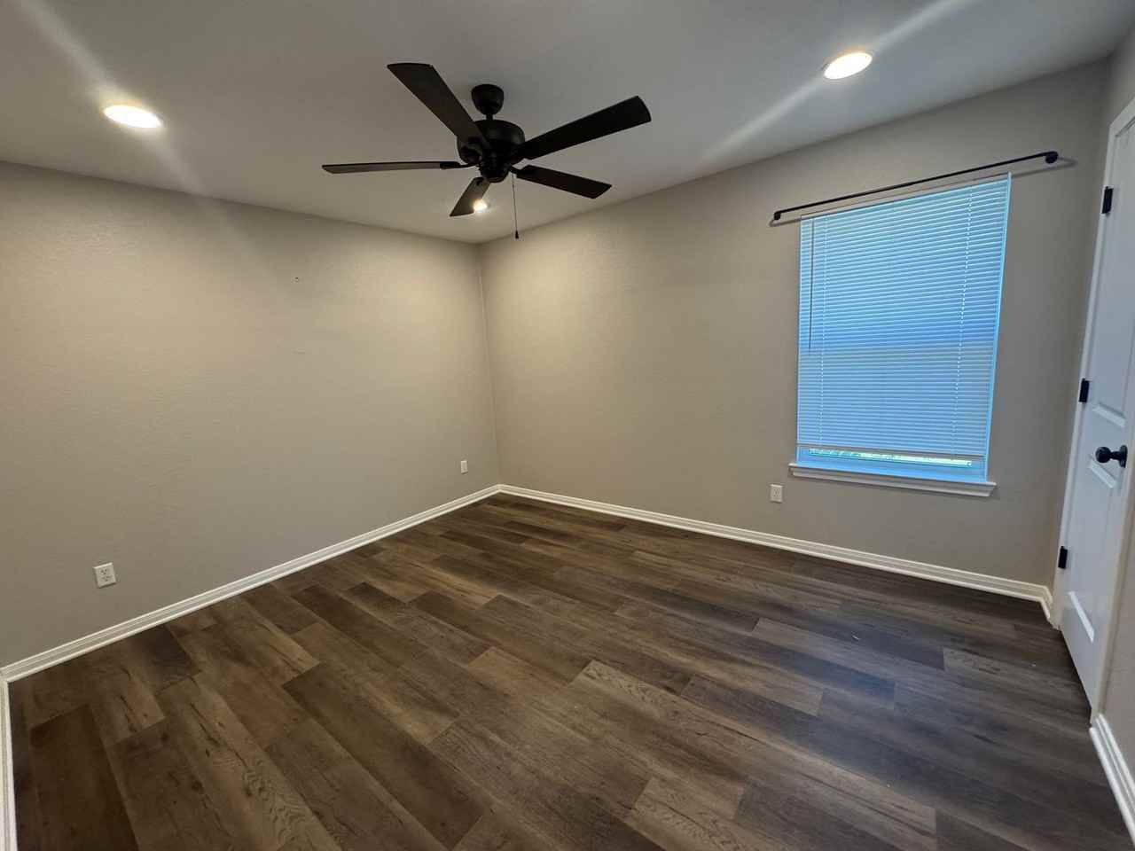 1121 N 10th St #A - Photo 7 of 13