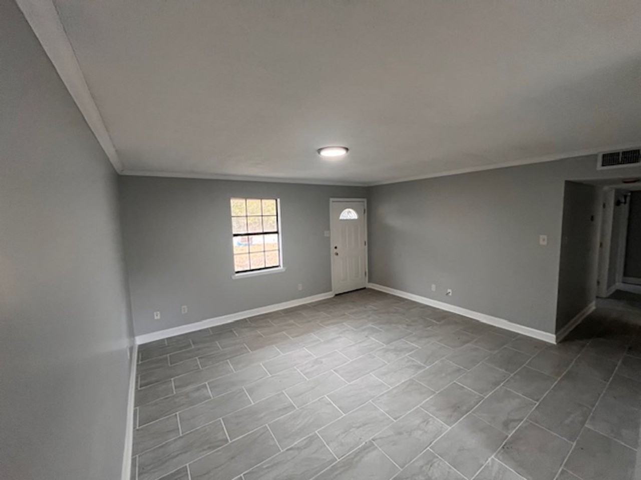 511 Morris St - Photo 4 of 15