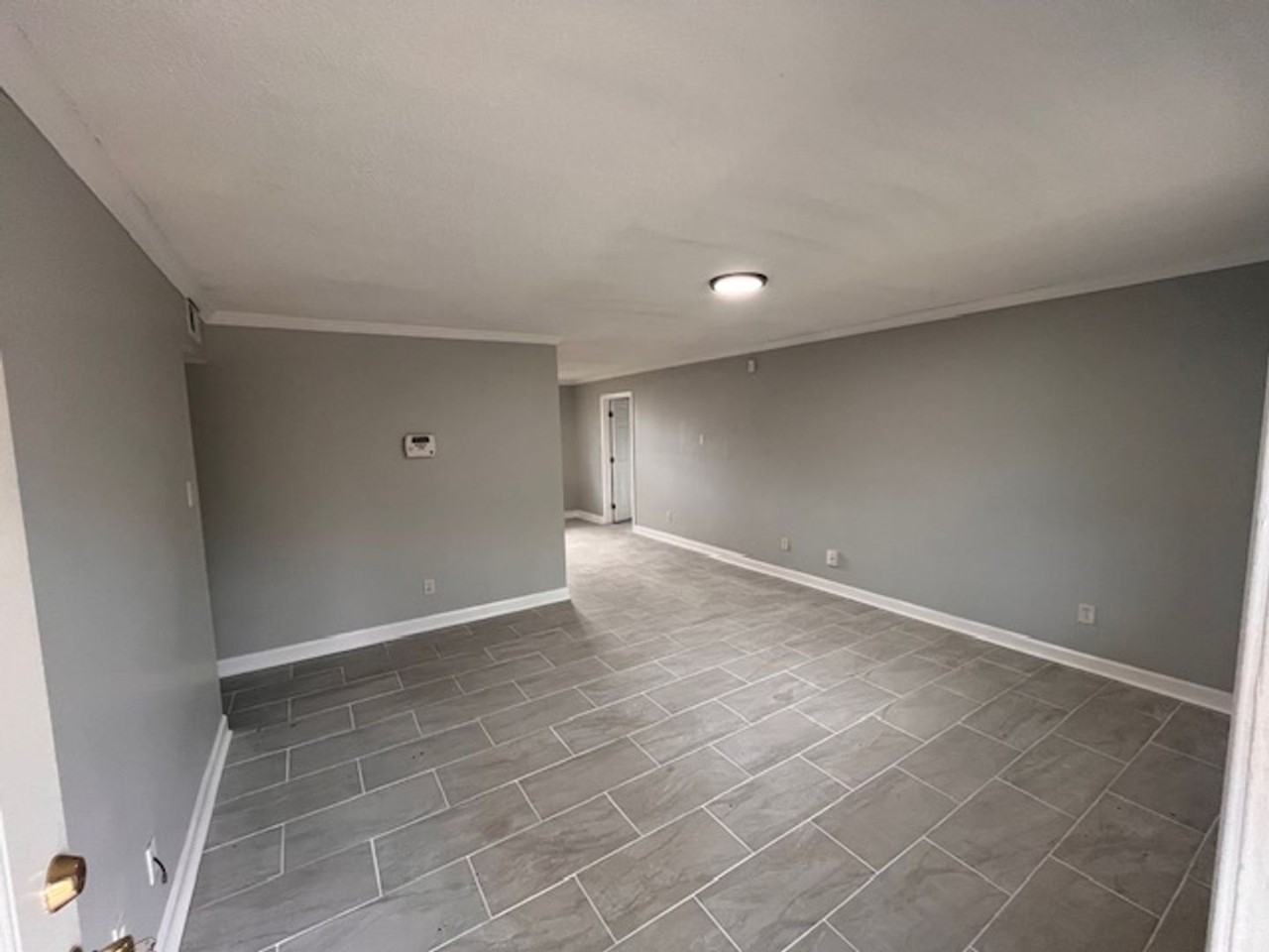 511 Morris St - Photo 5 of 15