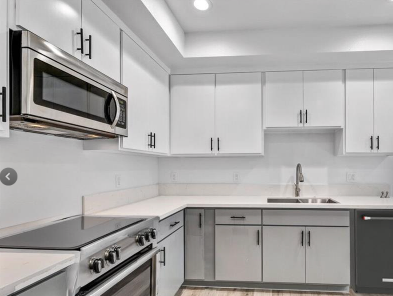 4643 1/2 W 18th St - Photo 6 of 16