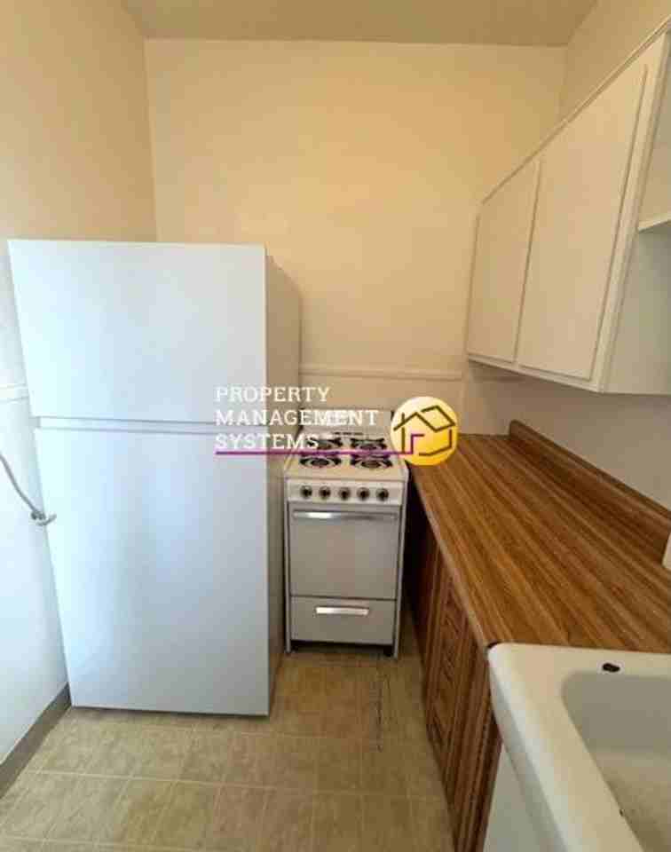 135 B St #4 - Photo 6 of 14