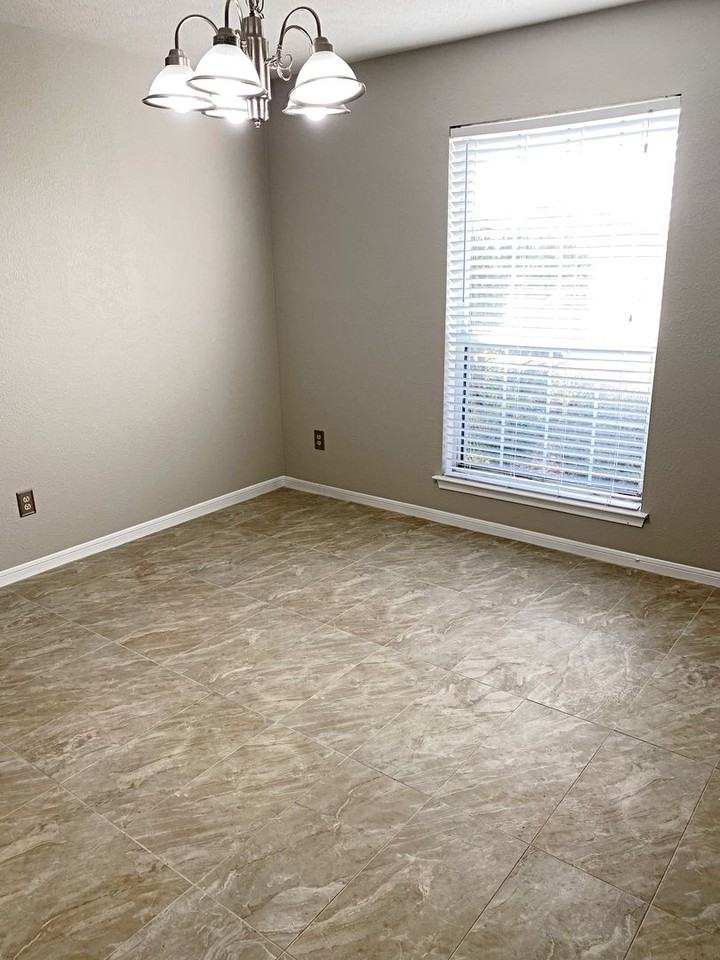 9170 Manion Dr - Photo 7 of 17