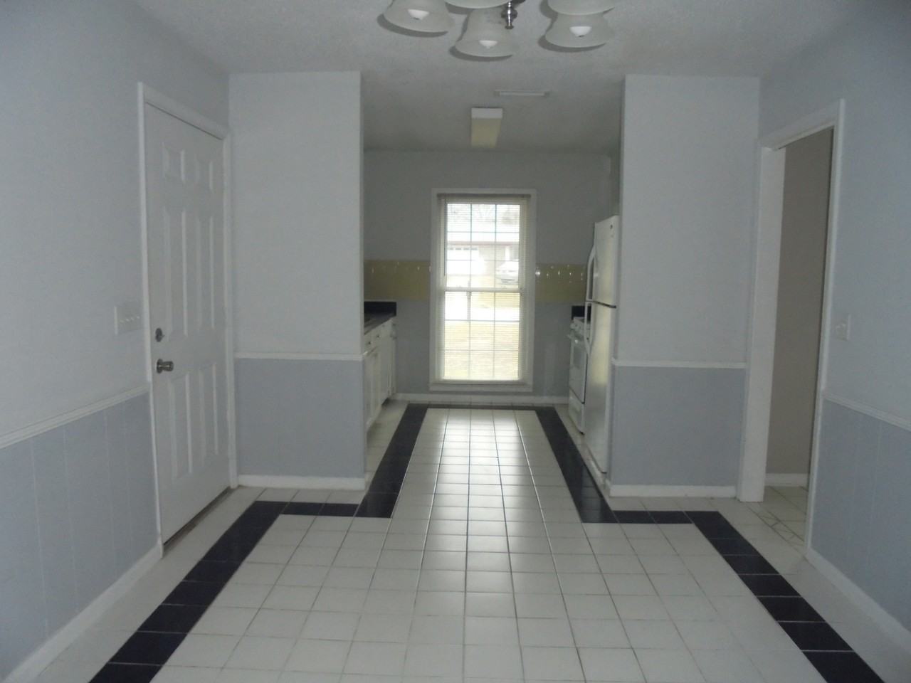 402 Melbourne Dr - Photo 3 of 12