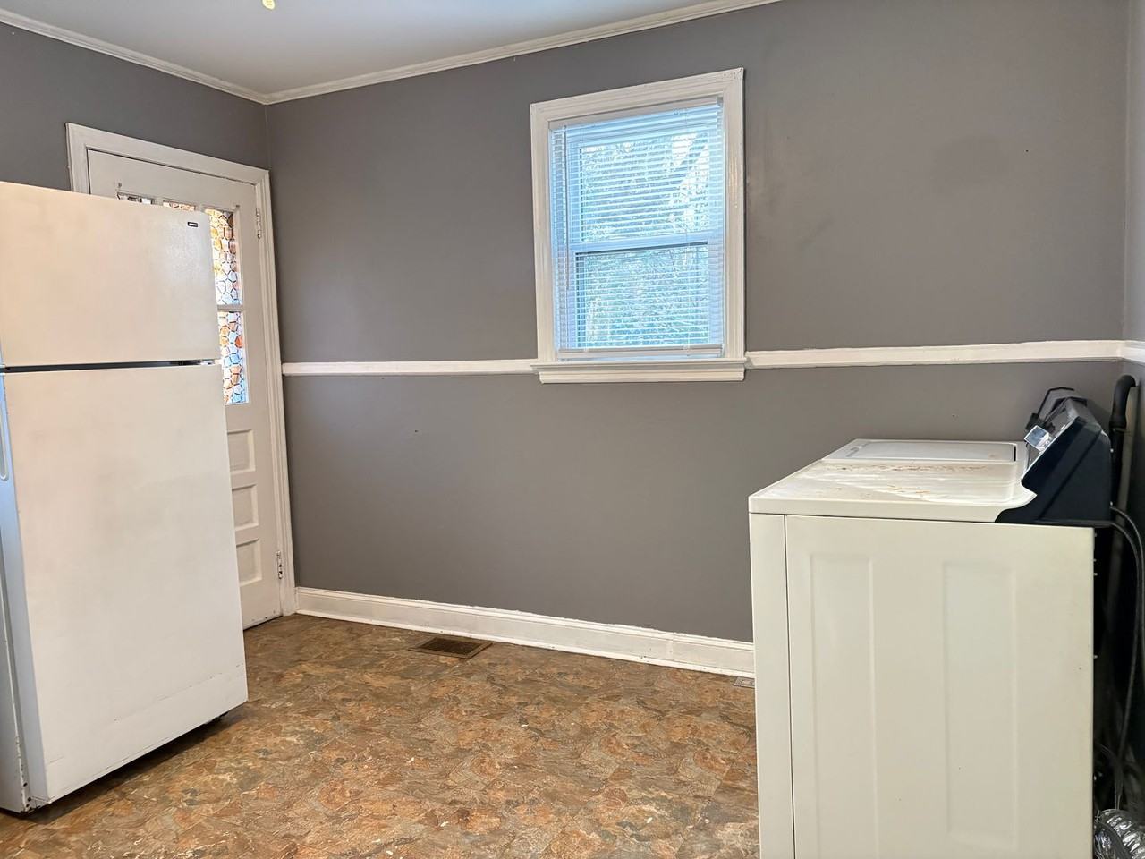 2739 Konnoak Dr - Photo 4 of 10