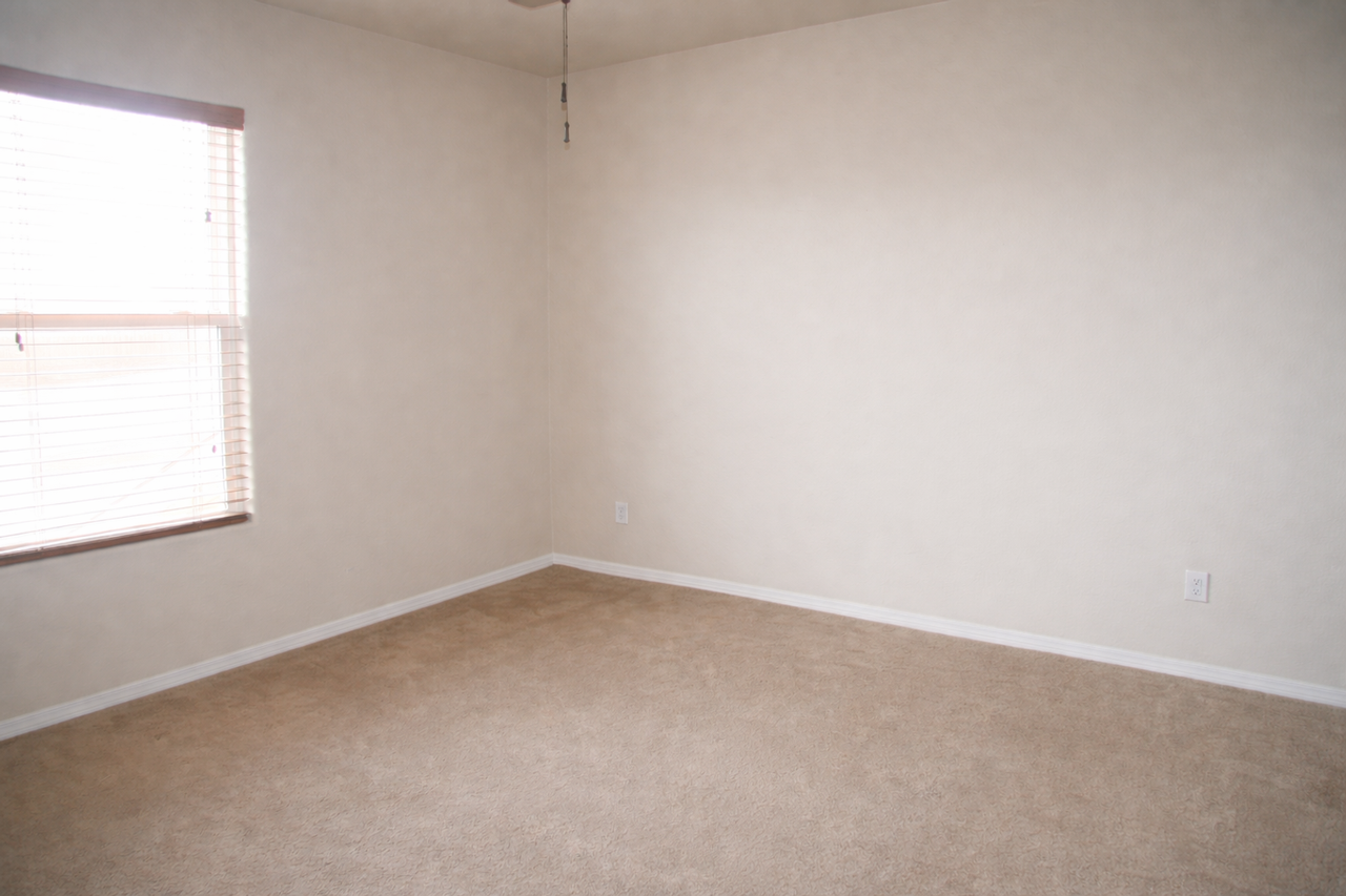 7123 Silverwind Cir - Photo 6 of 8