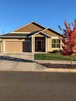 2981 Sw Redmond Hill Rd - Photo 1 of 1