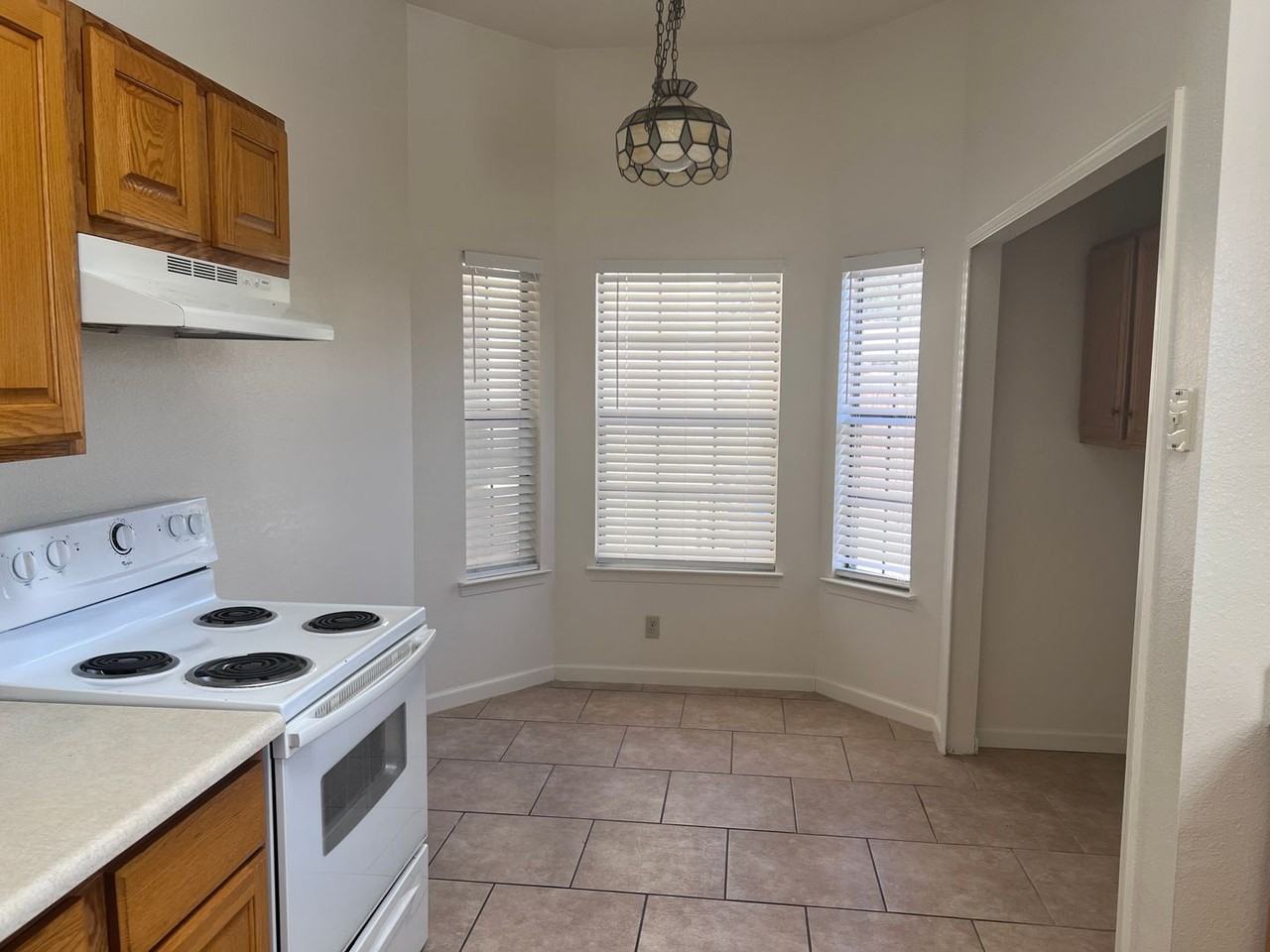 5401 Luttrell Ct Ne - Photo 5 of 15