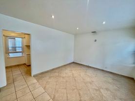 237 E Burbank Blvd #A - Photo 1 of 1