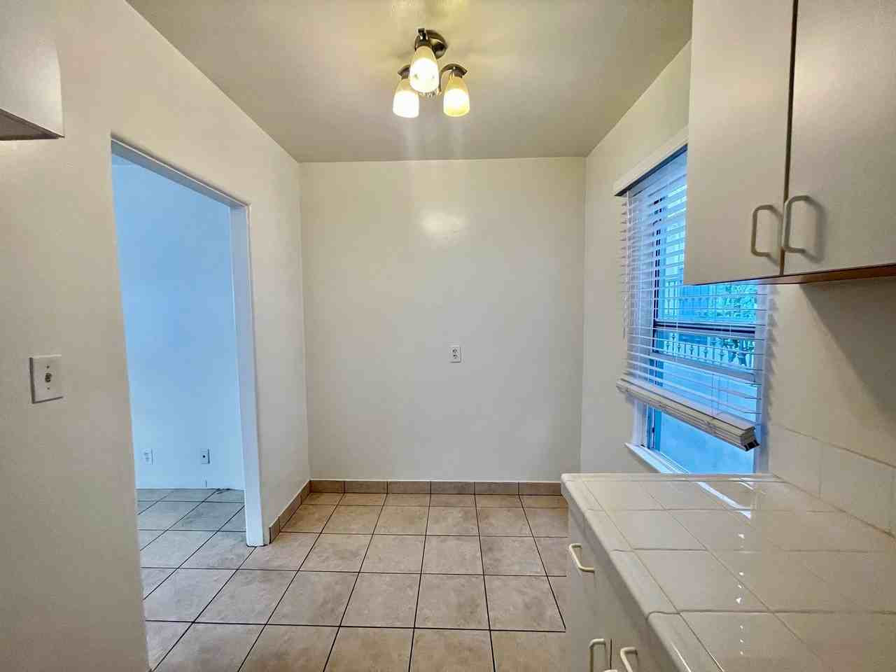 237 E Burbank Blvd #A - Photo 7 of 11