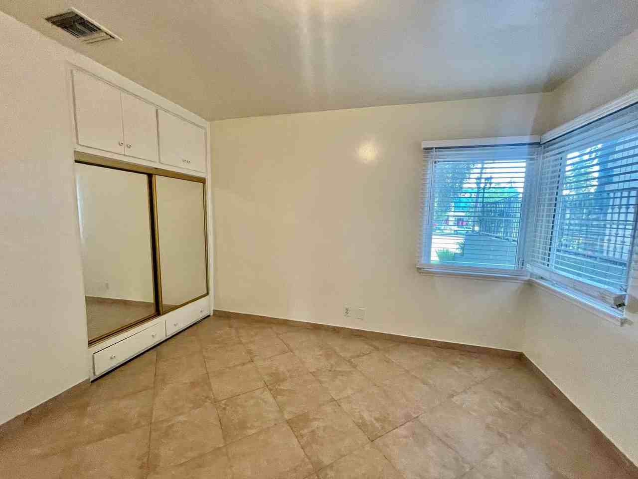 237 E Burbank Blvd #A