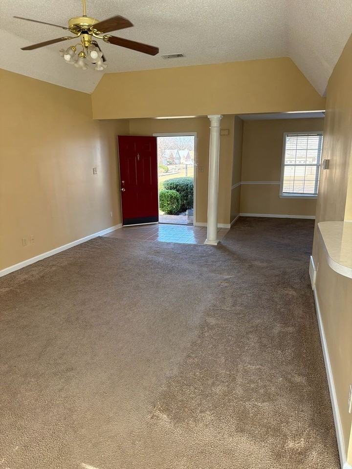 2148 Valley Edge Dr - Photo 2 of 15