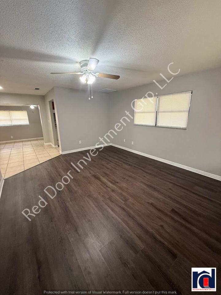 3046 Cumler Ct - Photo 2 of 24