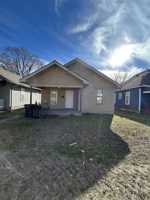 featured image of 117 W Monroe St