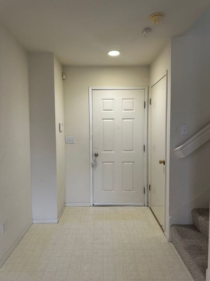 26 Dawn Rose Way - Photo 2 of 10