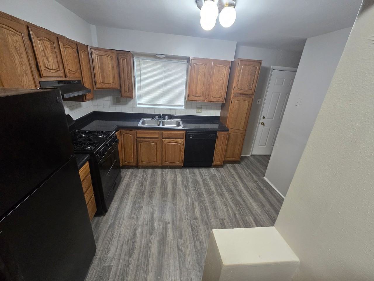 7315 Albright Ave - Photo 2 of 10