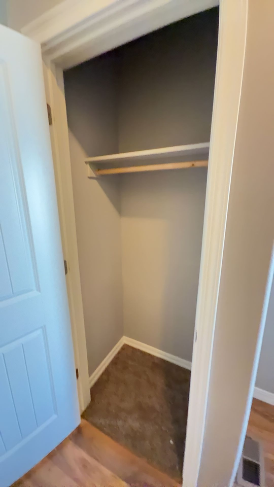 186 New Hampshire Way - Photo 4 of 24