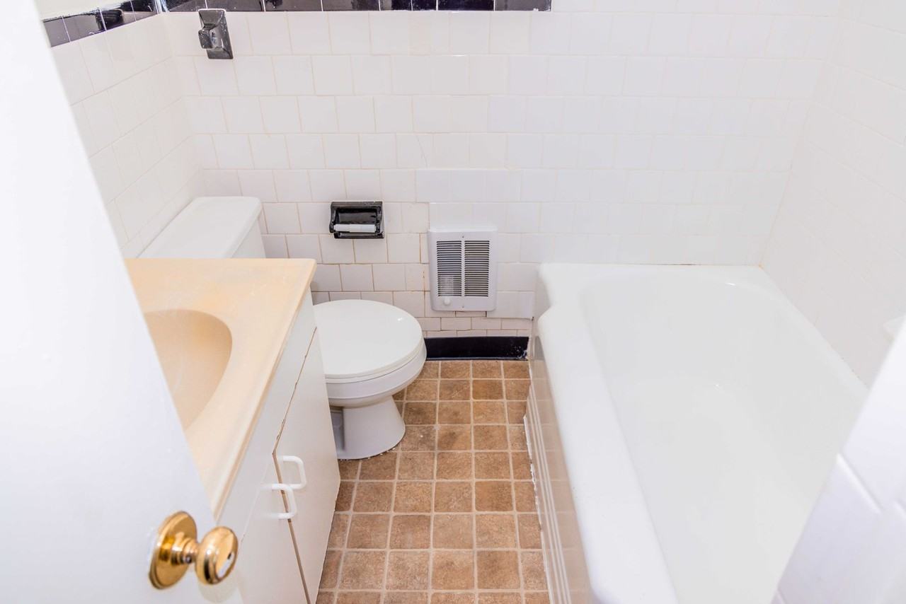 101 Carrollton Terrace - Photo 6 of 11