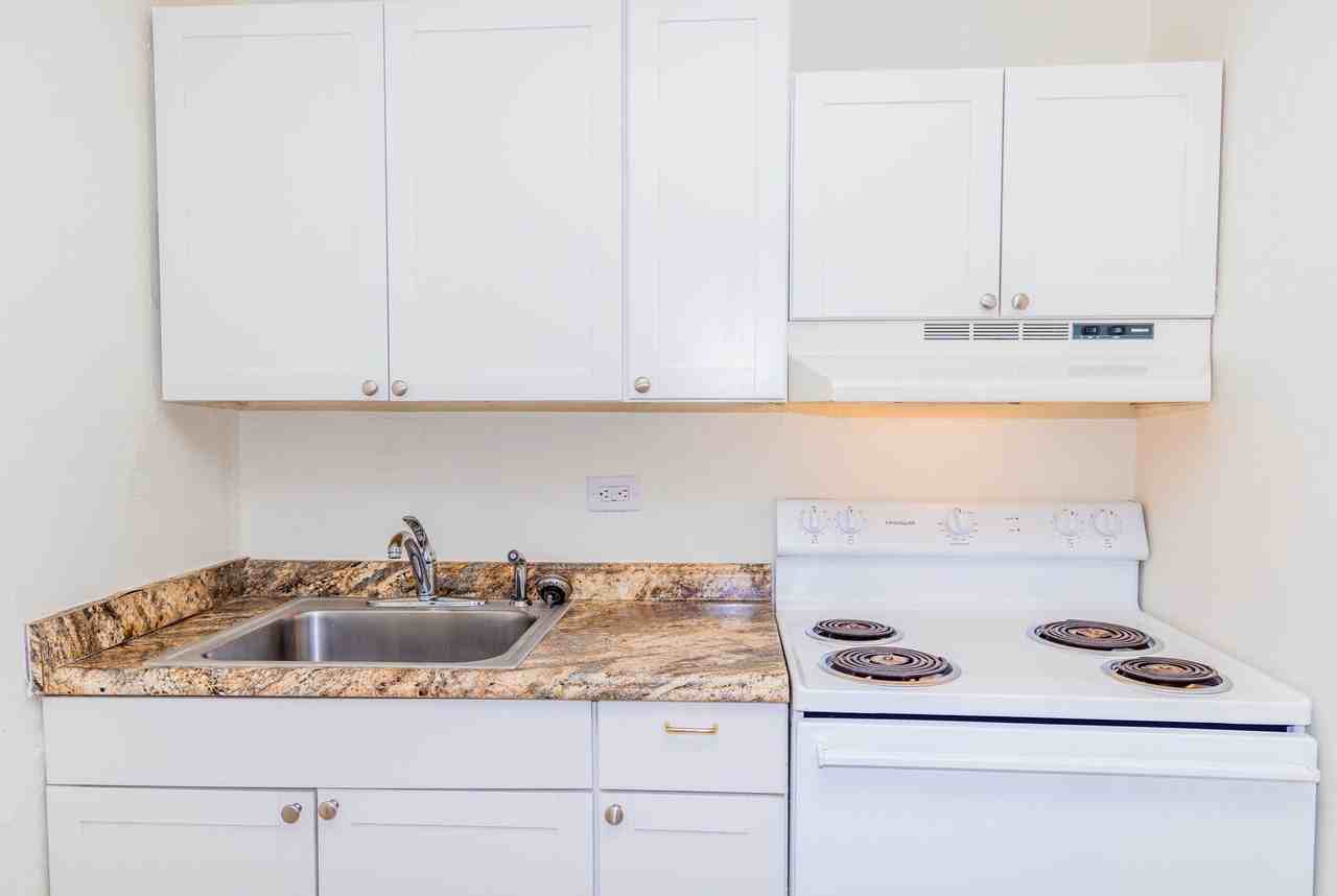 101 Carrollton Terrace - Photo 7 of 11