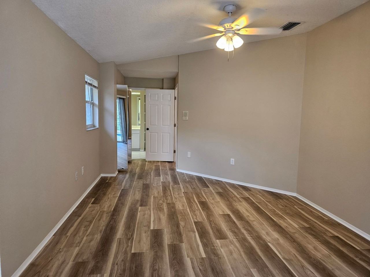 2510 7th Street Cir E - Photo 2 of 31