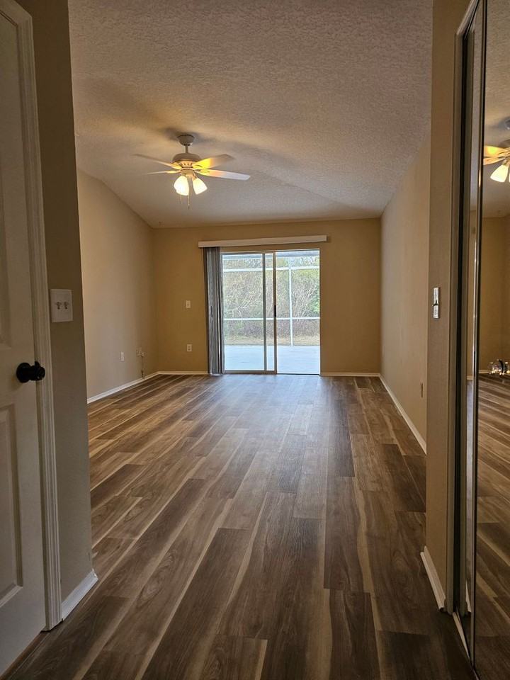 2510 7th Street Cir E - Photo 3 of 31