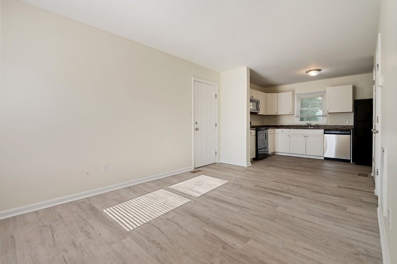 9 Fisher Pl #A - Photo 7 of 13