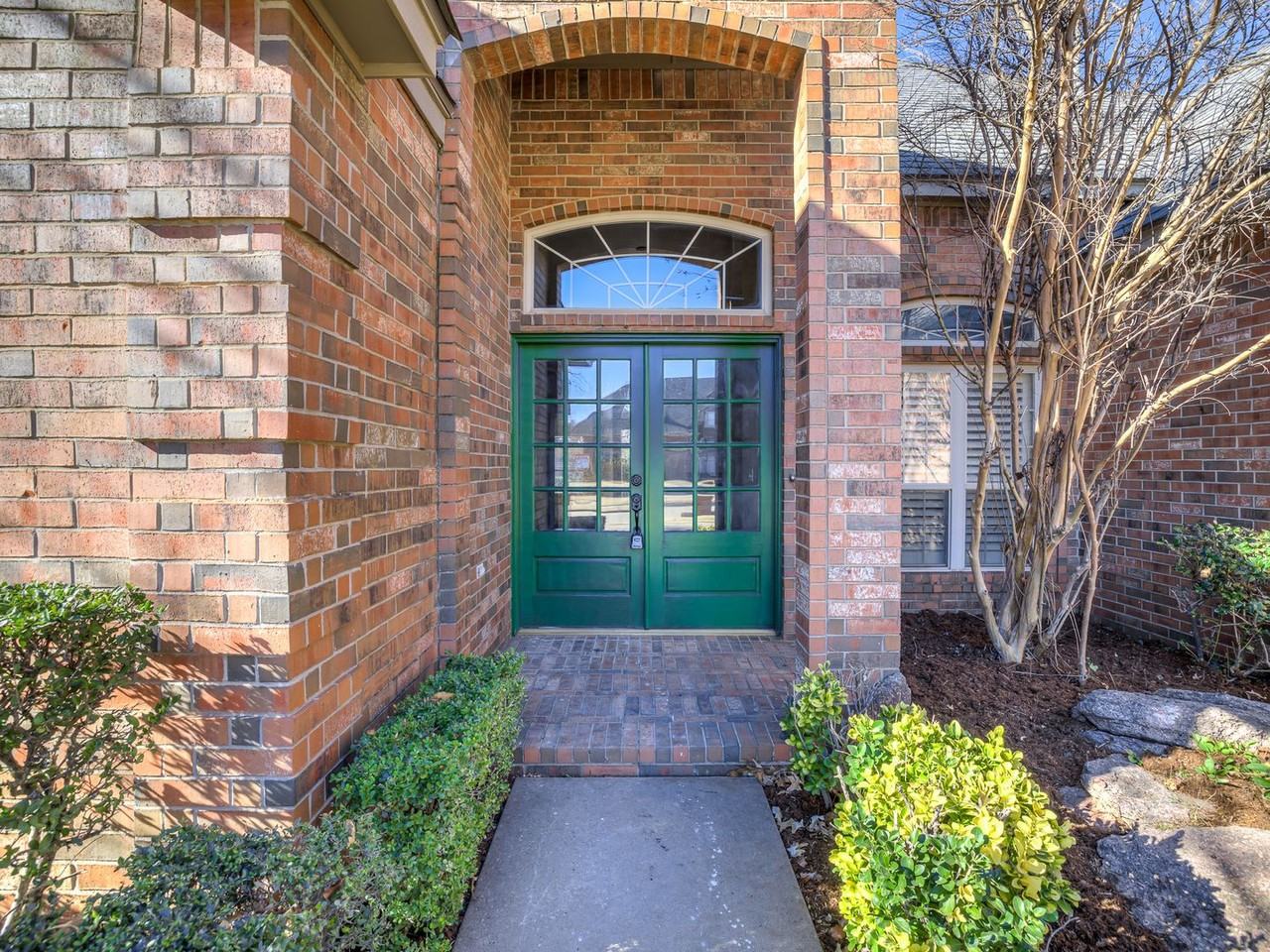 12609 Brickstone Ct - Photo 2 of 35