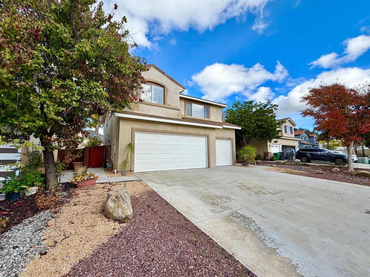 23664 Groveland Pl - Photo 2 of 50