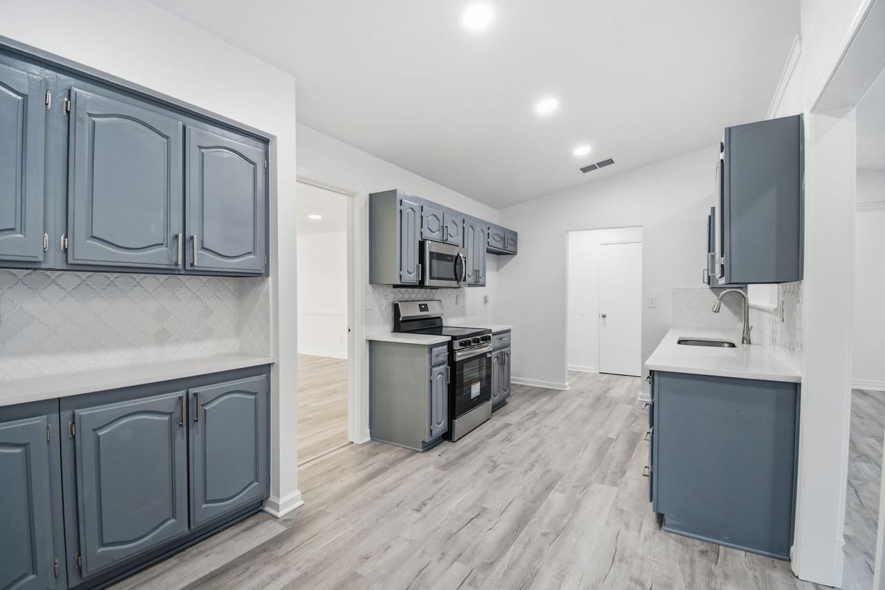 3212 W Houston Pl - Photo 7 of 18