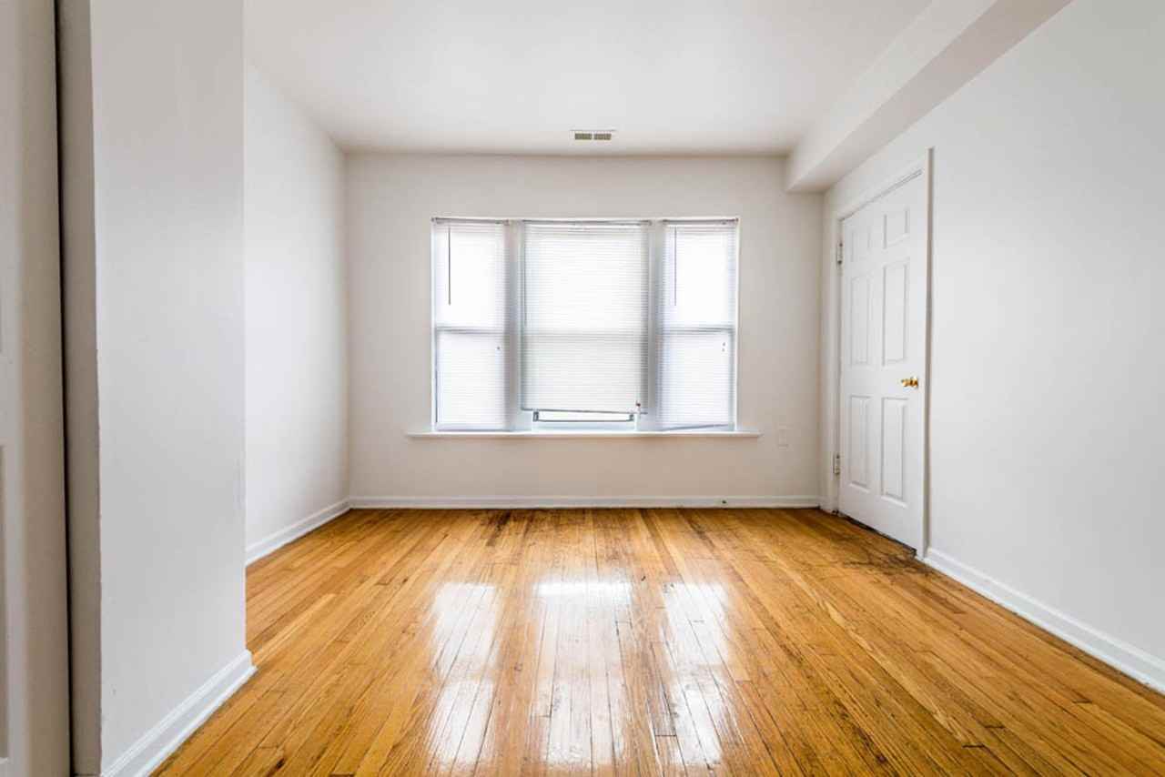 5448 W Adams St 119 - Photo 5 of 18