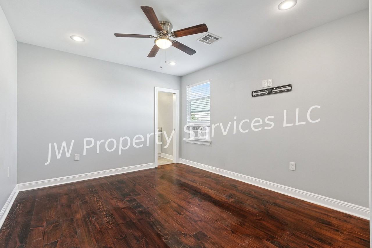 2225 Rev John Raphael Jr Way - Photo 2 of 10