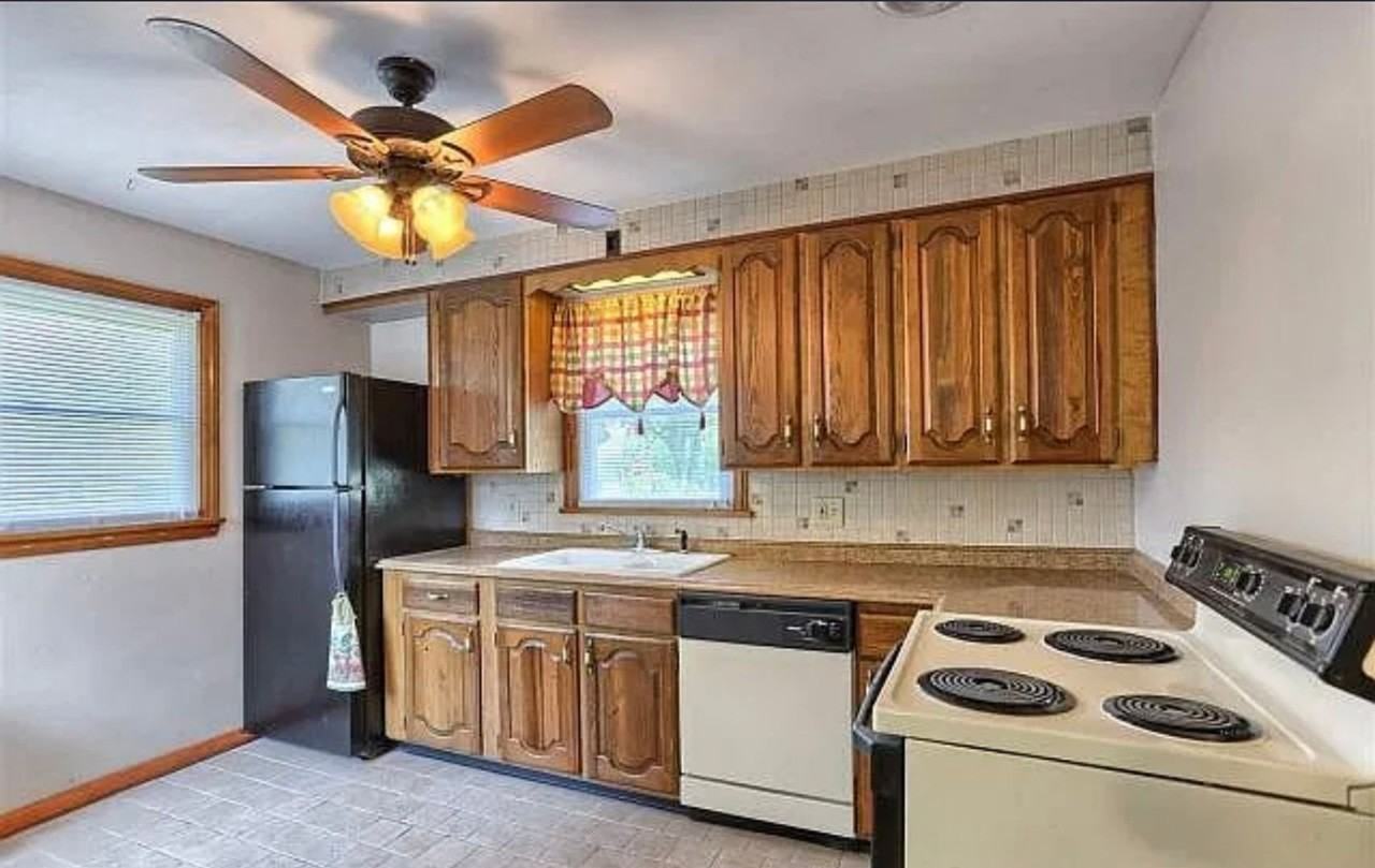 409 N 48th St - Photo 5 of 14