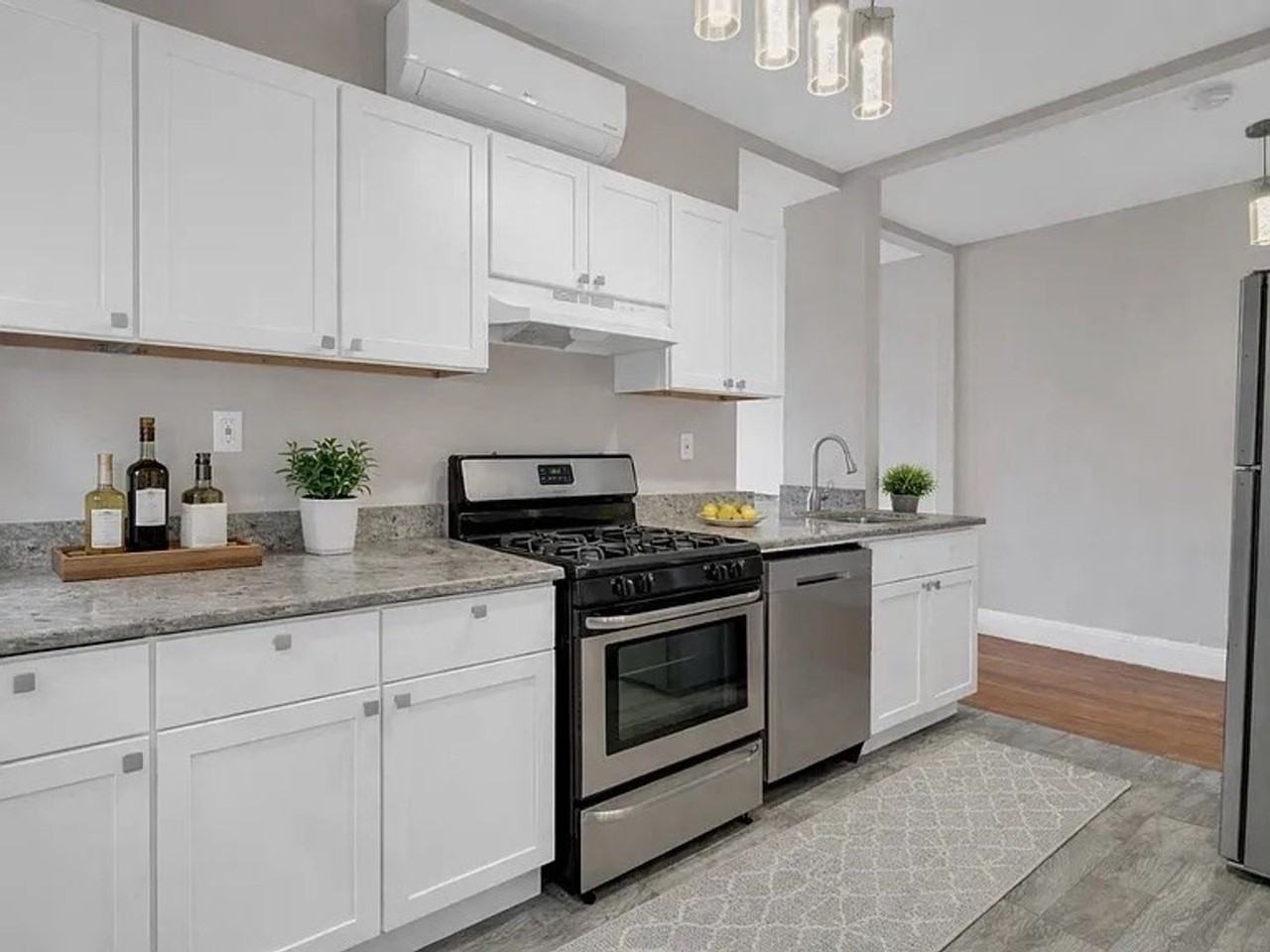 331 Summit Ave - Photo 4 of 6