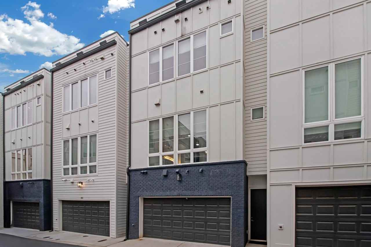 687 Banton Dr Nw - Photo 2 of 32