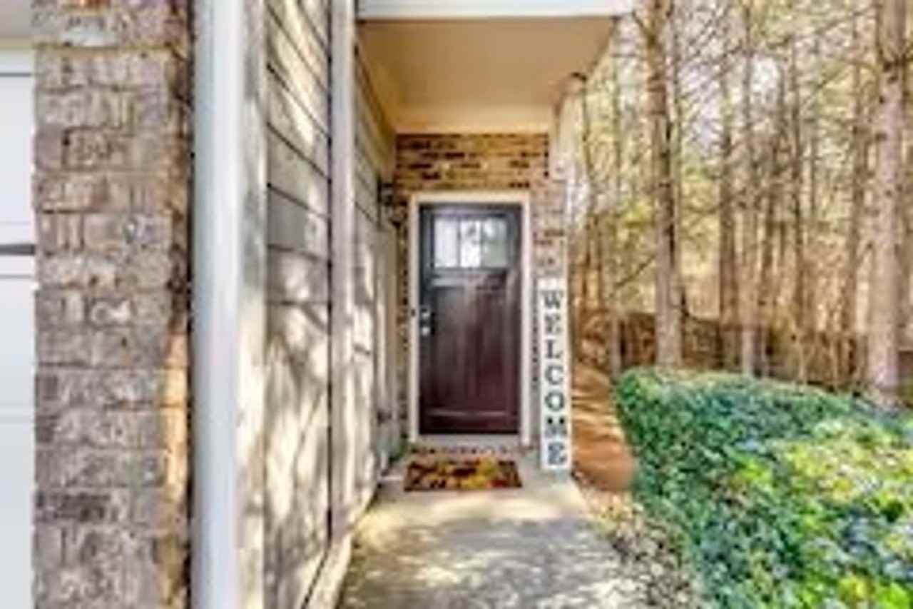 1547 Paxton Dr Sw - Photo 4 of 30