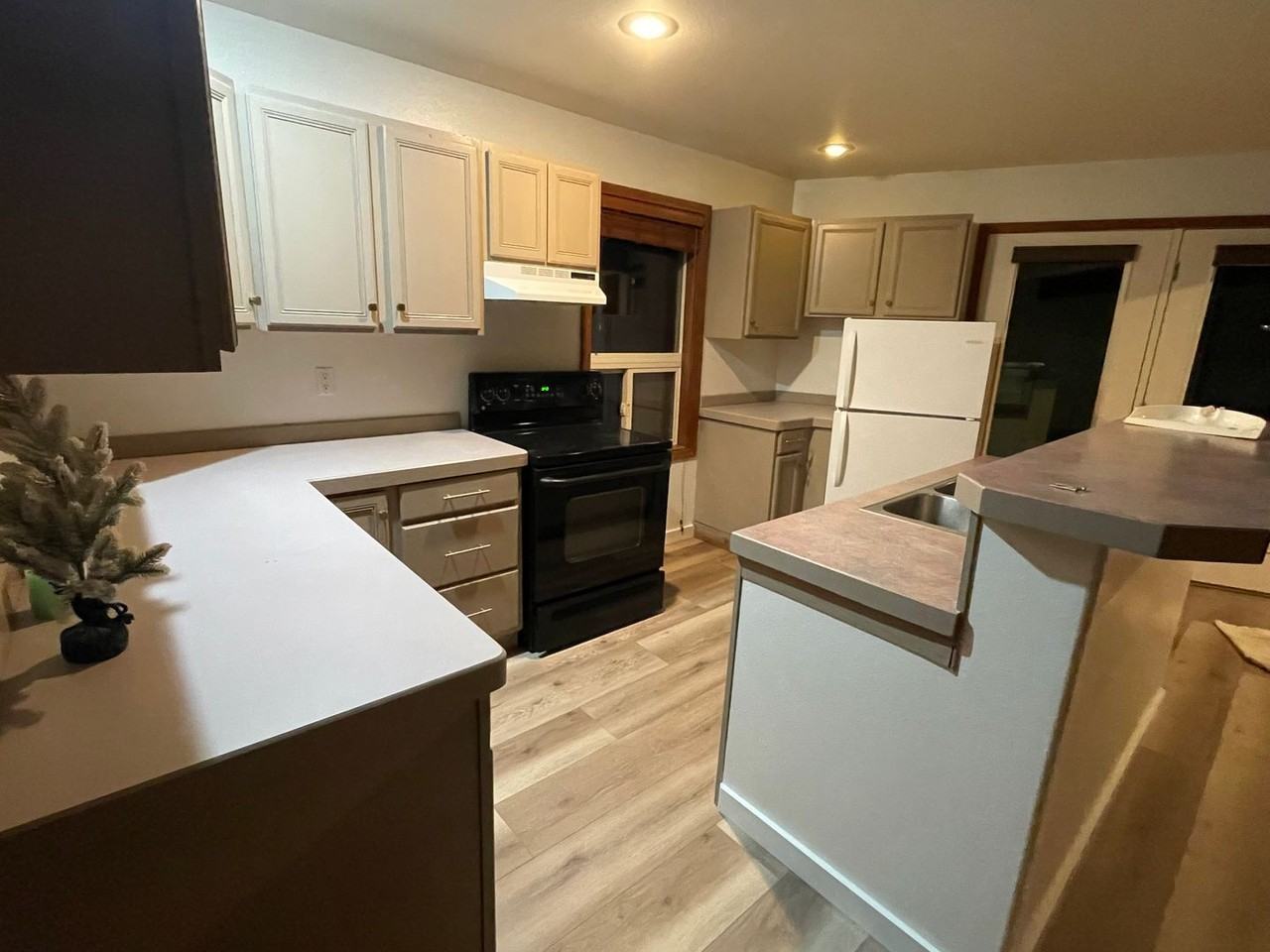 383 Deer Trl - Photo 2 of 7