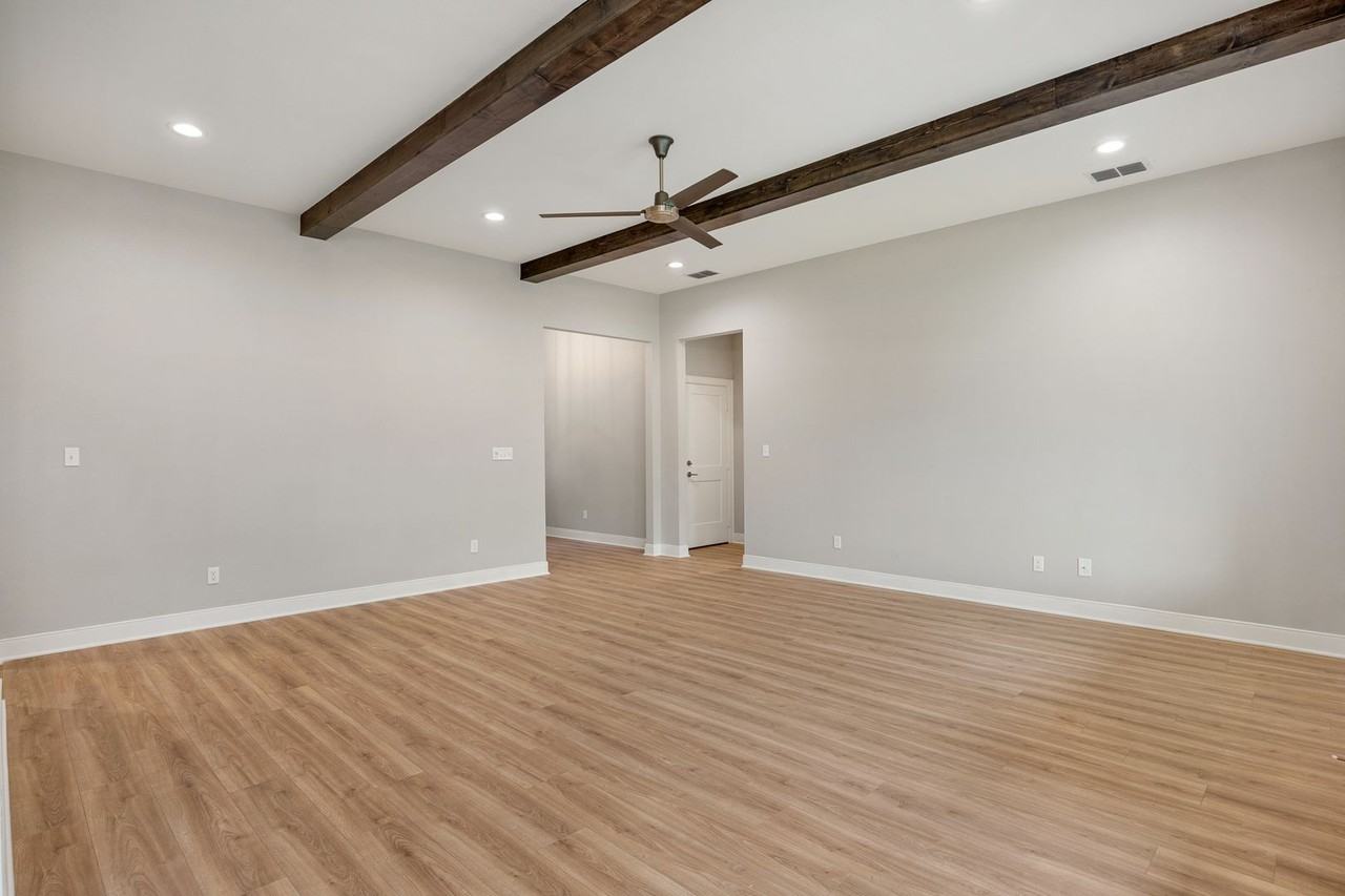 15029 County Road 1198 - Photo 4 of 25