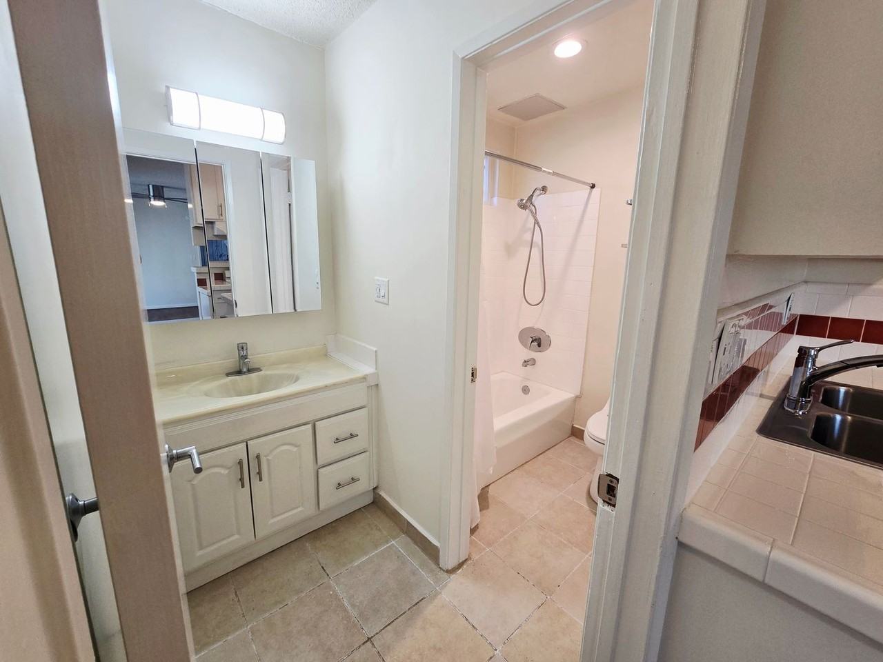 2928 4th St - Photo 4 of 5