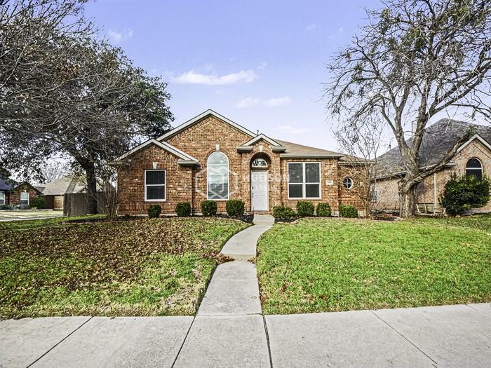 9816 Belfort Dr - Photo 4 of 26