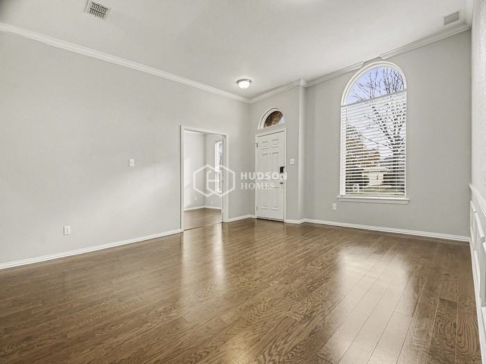 9816 Belfort Dr - Photo 6 of 26