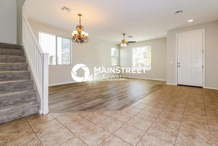 15418 W Laurel Ln - Photo 4 of 17