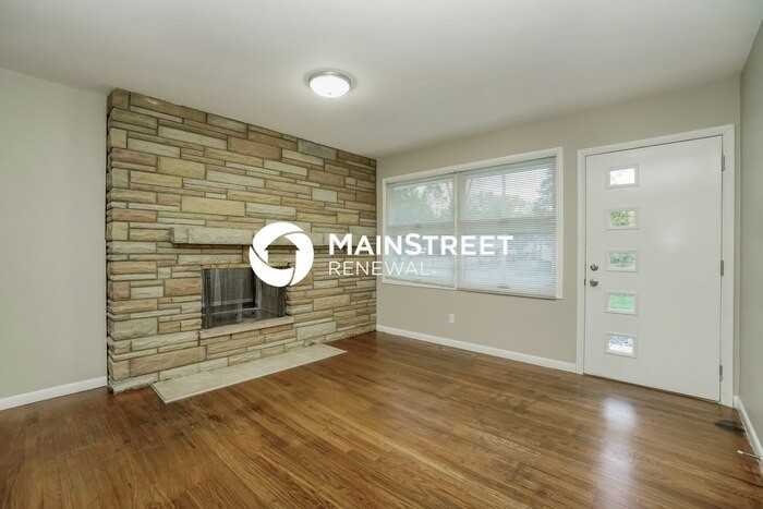 414 E Clearview Ave - Photo 2 of 16