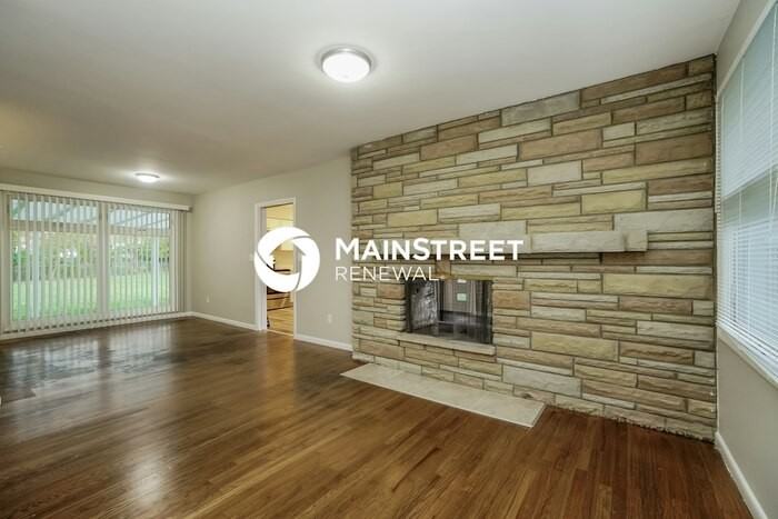 414 E Clearview Ave - Photo 3 of 16