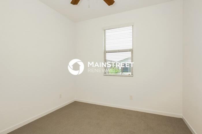 5529 W Walatowa St - Photo 7 of 17